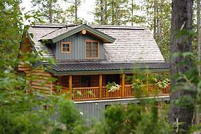 Snow Creek Cabins by Fernie Lodging Co.