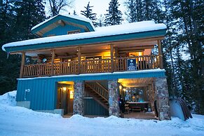 Snow Creek Cabins by Fernie Lodging Co.