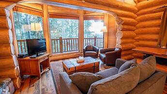 Snow Creek Cabins by Fernie Lodging Co.