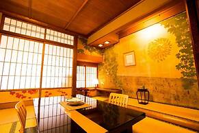 Tsutaya Ryokan