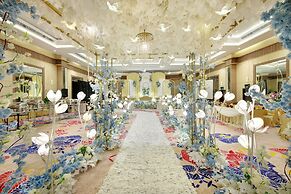 Lumire Hotel and Convention Center