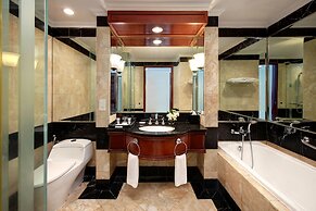 Lumire Hotel and Convention Center