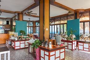 Phi Phi Long Beach Resort & Villa