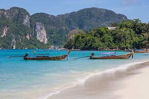 Phi Phi Long Beach Resort & Villa