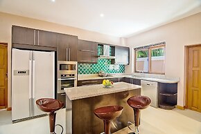 Tropicana Pool Villa