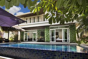 Tropicana Pool Villa