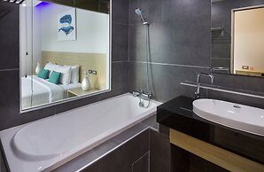 Tropicana Pool Villa