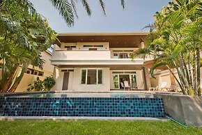 Tropicana Pool Villa