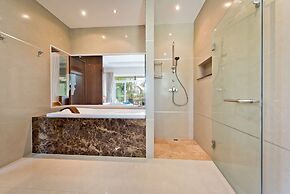 Tropicana Pool Villa