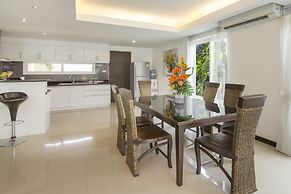 Tropicana Pool Villa