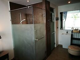 Tropicana Pool Villa