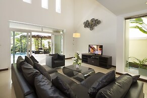 Tropicana Pool Villa