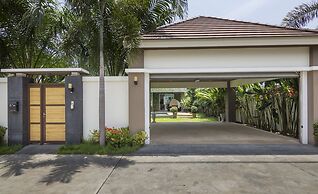 Tropicana Pool Villa