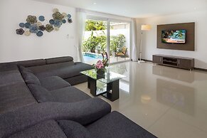 Tropicana Pool Villa