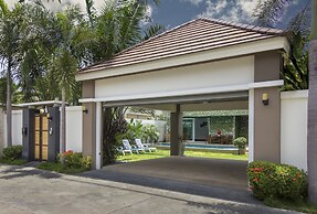 Tropicana Pool Villa