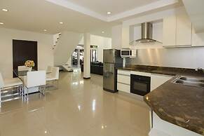 Tropicana Pool Villa