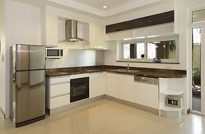 Tropicana Pool Villa