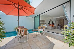 Tropicana Pool Villa
