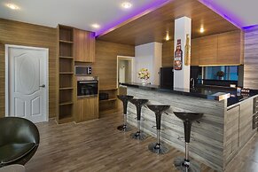 Tropicana Pool Villa