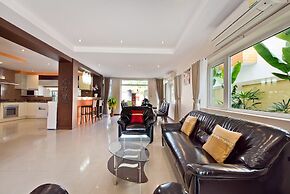 Tropicana Pool Villa