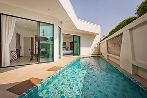 Tropicana Pool Villa