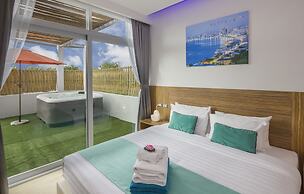 Tropicana Pool Villa