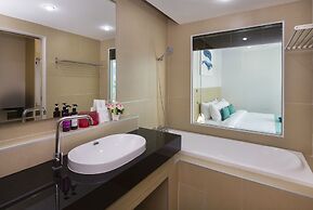 Tropicana Pool Villa