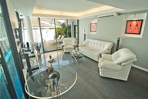 Tropicana Pool Villa