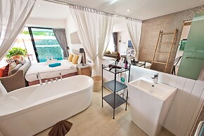 Tropicana Pool Villa