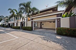 Tropicana Pool Villa