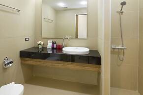 Tropicana Pool Villa