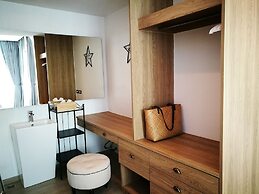 Tropicana Pool Villa