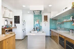 Good Feeling Hostel & Guesthouse