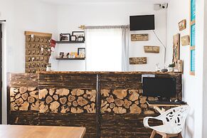 Good Feeling Hostel & Guesthouse