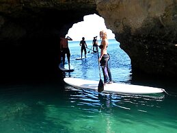 Good Feeling Hostel & Guesthouse