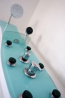 Good Feeling Hostel & Guesthouse