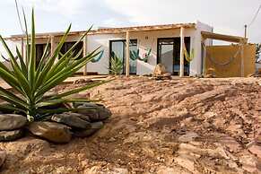 Good Feeling Hostel & Guesthouse