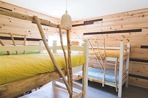 Good Feeling Hostel & Guesthouse