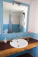 Good Feeling Hostel & Guesthouse