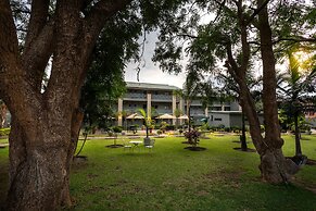 Fallsway Apartments Burley Court