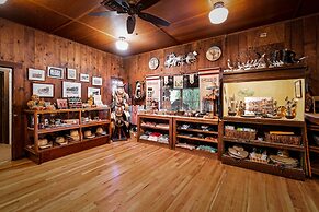 Saguaro Lake Guest Ranch