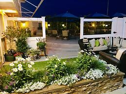 Top Mast Resort