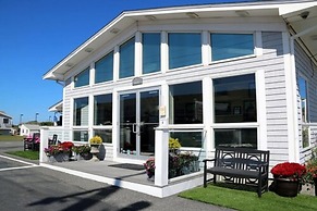 Top Mast Resort