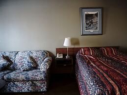 The Ritz Cafe and Motor Inn