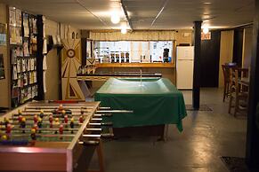 Marina Motel