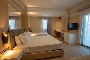 Long Beach Club Nature