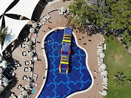 Long Beach Club Nature