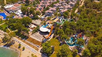 Long Beach Club Nature