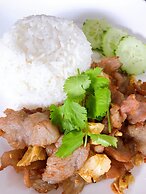 Maneerote Hotel Surin