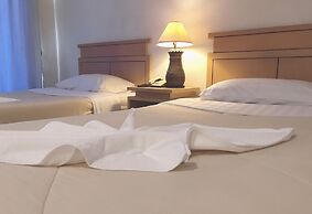 Maneerote Hotel Surin